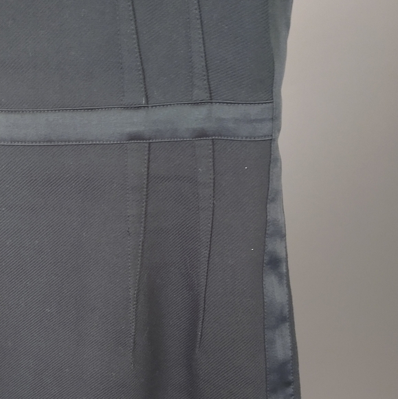 Dress - Picture 6 of 9